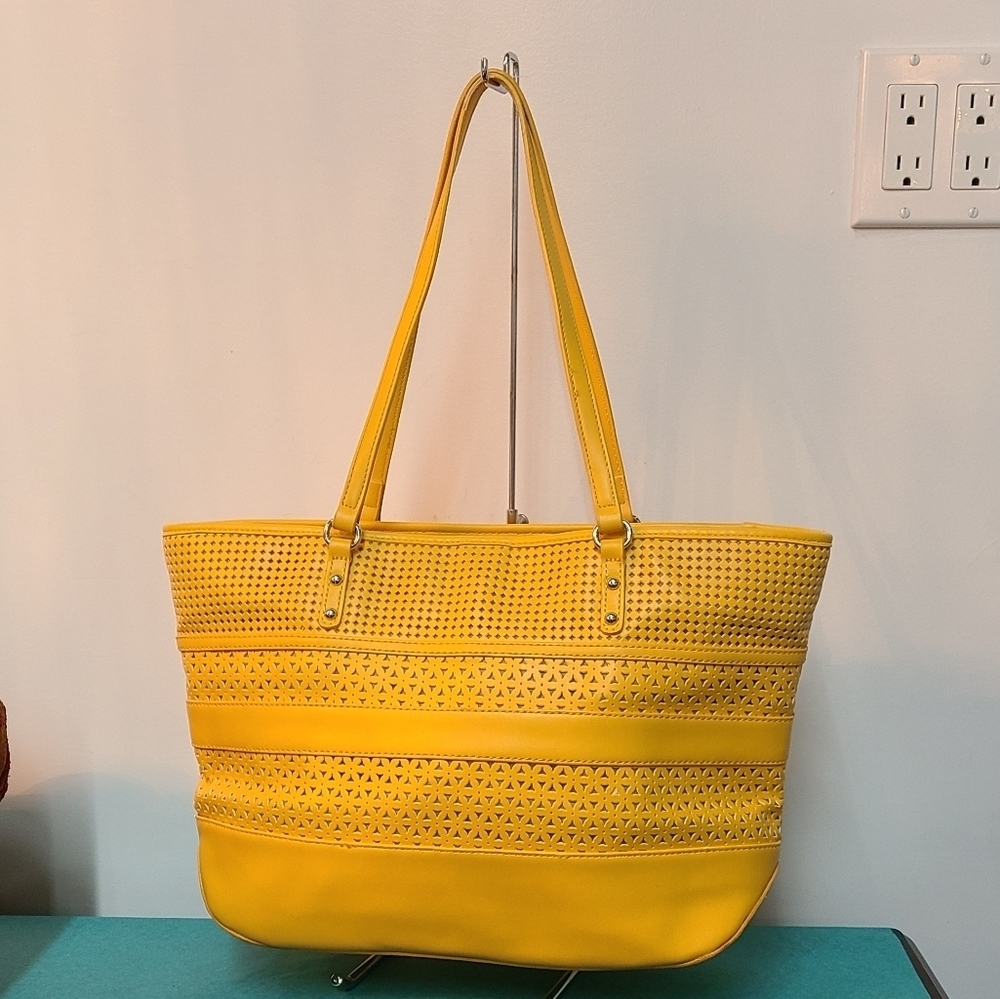 Nine West Shoulder Bag